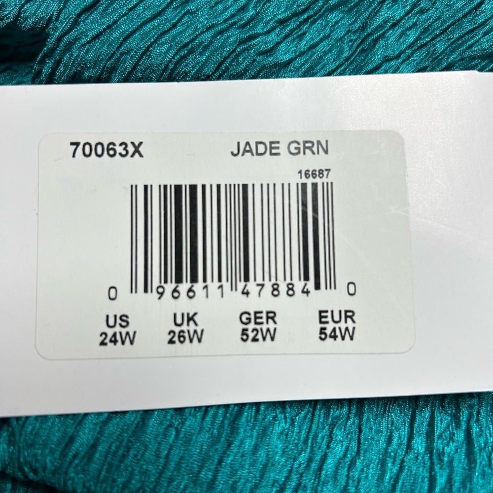 Jade green one piece swimsuit size 24W ocean cruise quality pool party lake - Picture 8 of 13